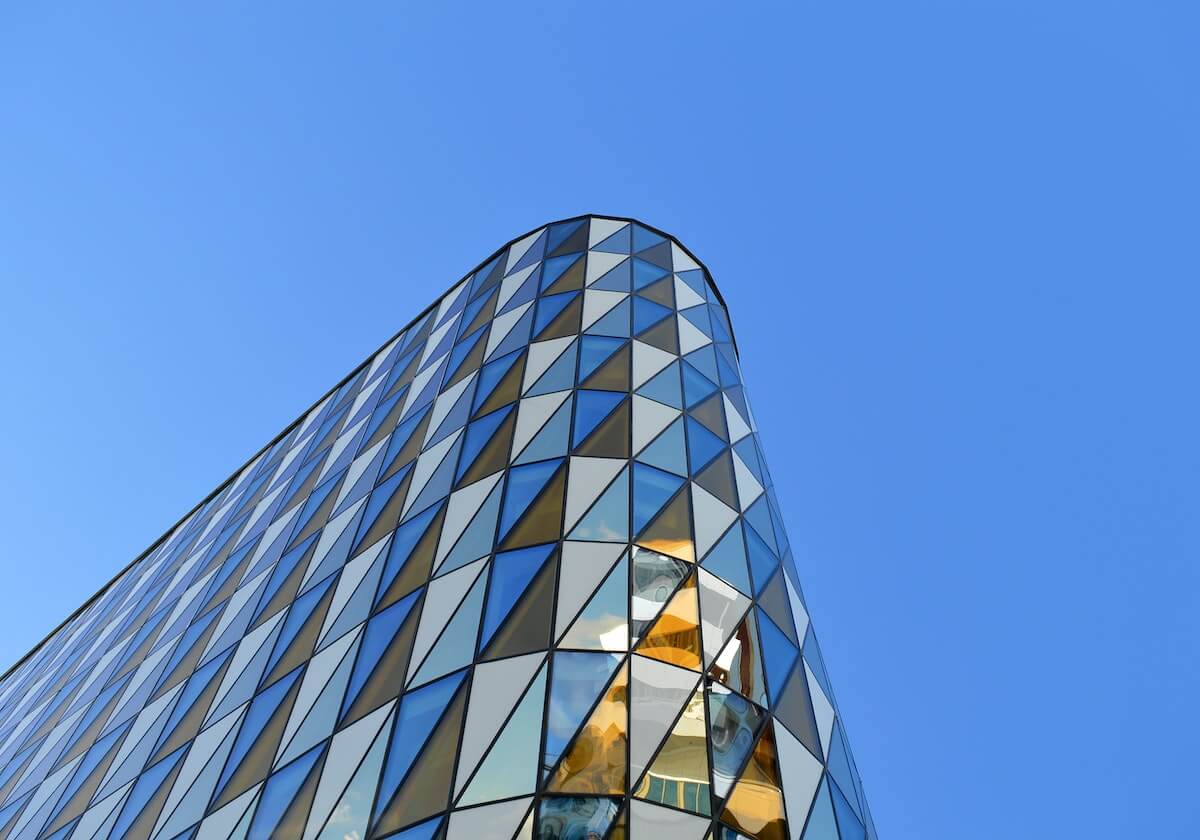 曼城签下多纳鲁马暗藏2大原因，出球能力蜕变能否适配新战术