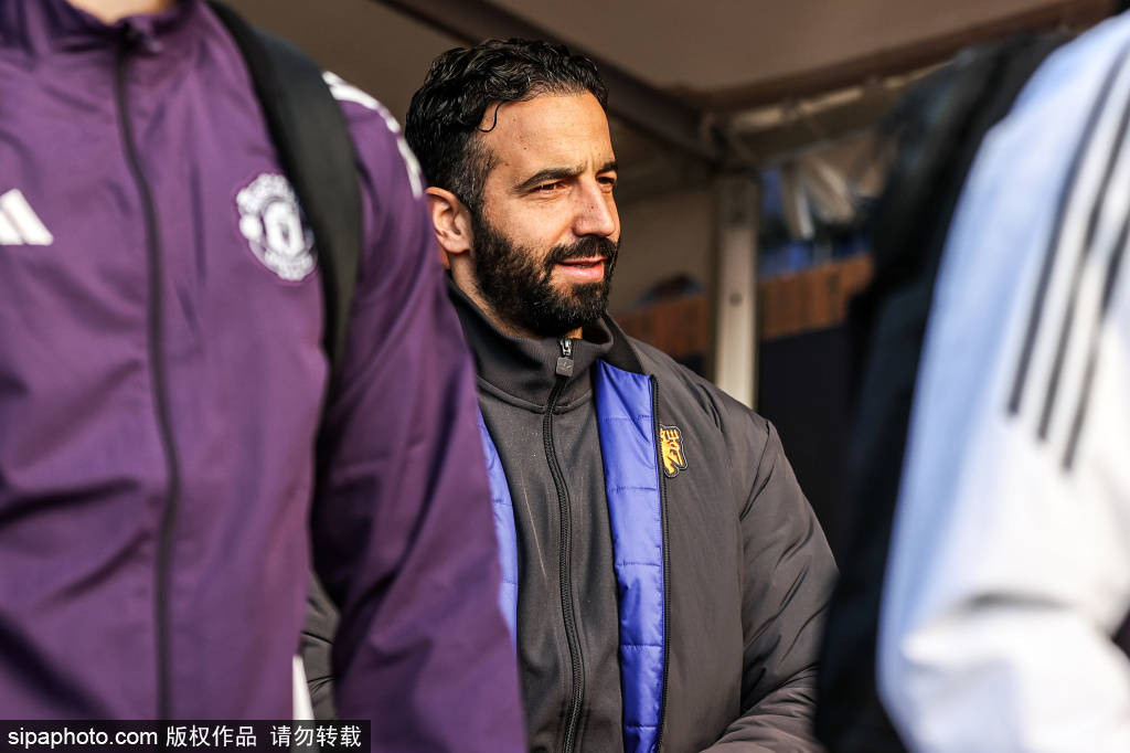 水晶宫主帅格拉斯纳对曼联失利感到失望,定位球成败笔