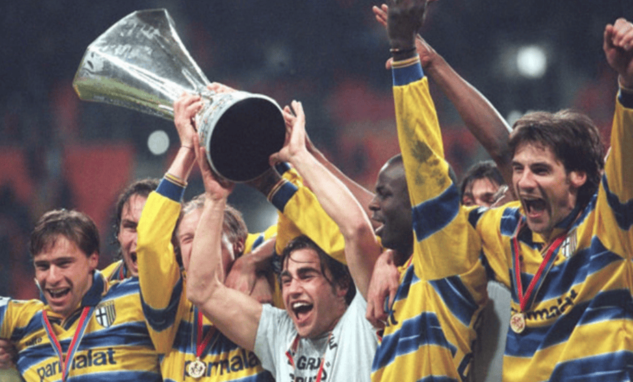 意甲焦点战:那不勒斯VS帕尔马——攻防对决与命运转折的深度剖析