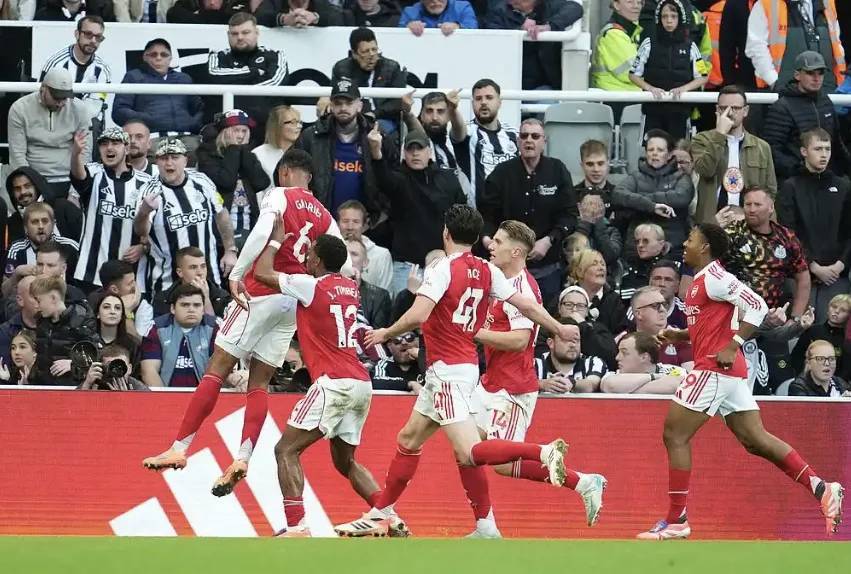 8000万镑解约金+半赛季选帅!曼联救星名单曝光,这1人最该抢